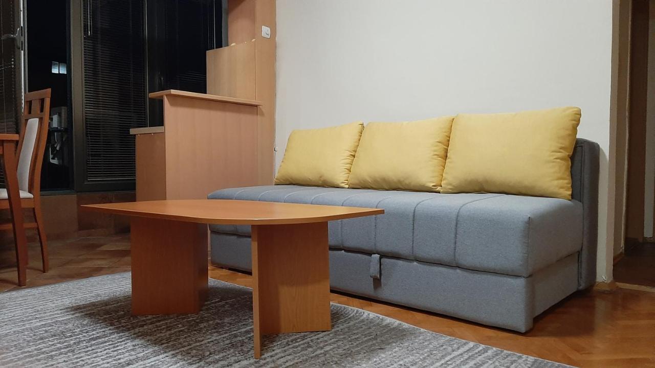 Square Exclusive Apartment 3N سكوبجي المظهر الخارجي الصورة